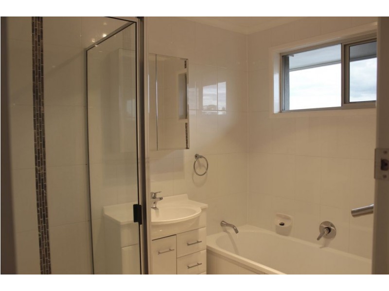 12 Beh Street, Harristown QLD 4350