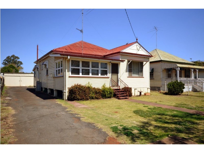 244 Bridge Street, Newtown QLD 4350