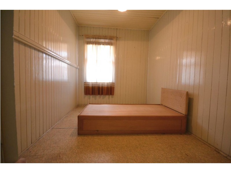 244 Bridge Street, Newtown QLD 4350