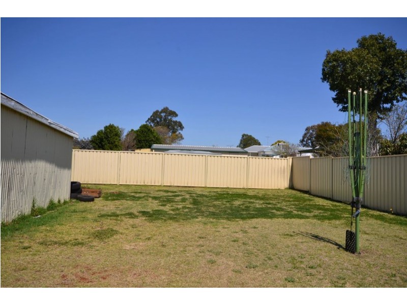 244 Bridge Street, Newtown QLD 4350