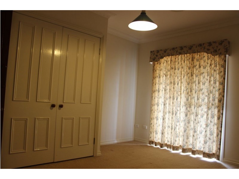 20 Collingwood Close, Middle Ridge QLD 4350