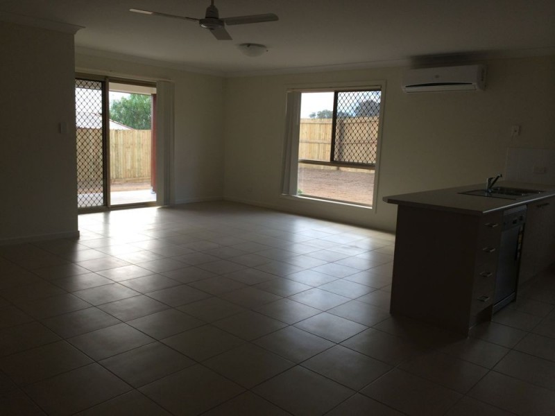 22 Wandoo Crescent, Westbrook QLD 4350