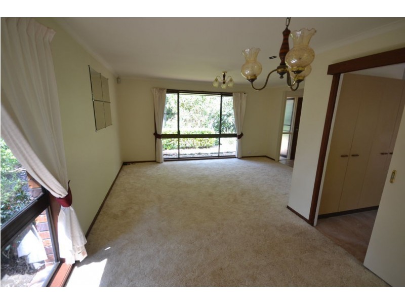 17A Hilltop Crescent, Blue Mountain Heights QLD 4350