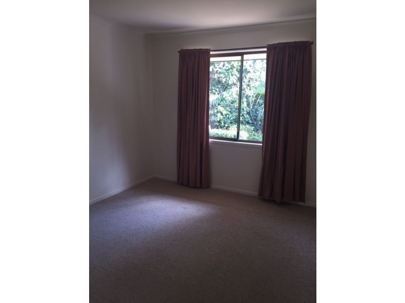 17A Hilltop Crescent, Blue Mountain Heights QLD 4350