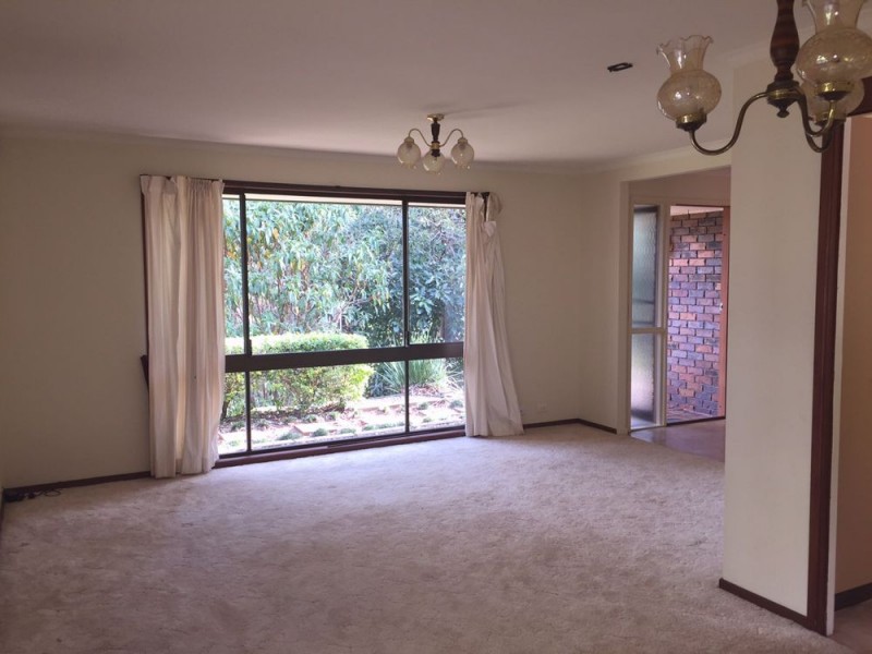 17A Hilltop Crescent, Blue Mountain Heights QLD 4350