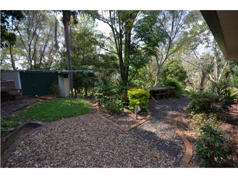 17A Hilltop Crescent, Blue Mountain Heights QLD 4350