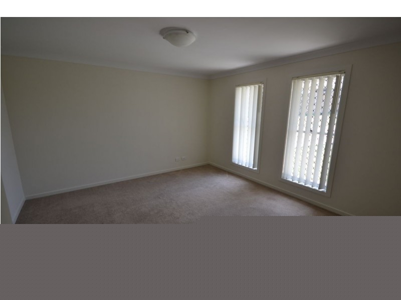 3 Moonah Crescent, Westbrook QLD 4350