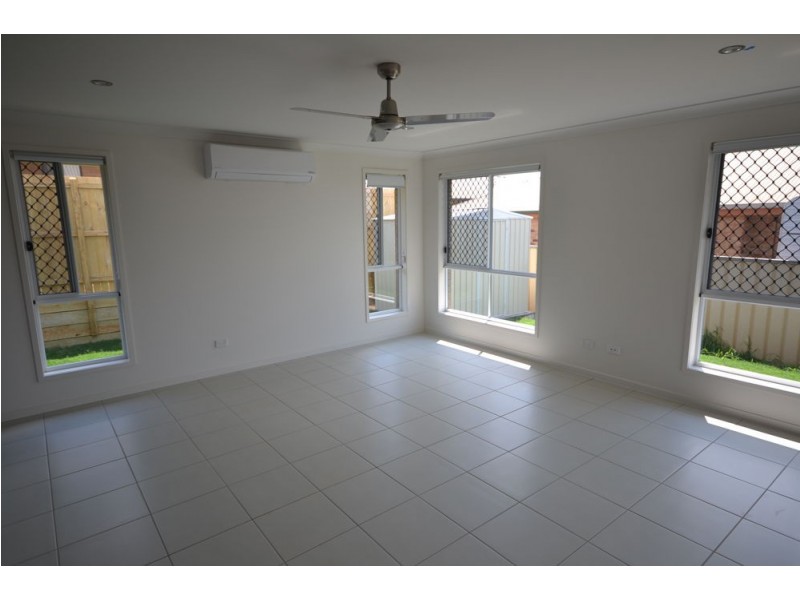 24 Farrer Street, Cranley QLD 4350