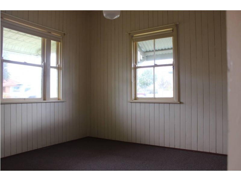 97 Taylor Street, Newtown QLD 4350