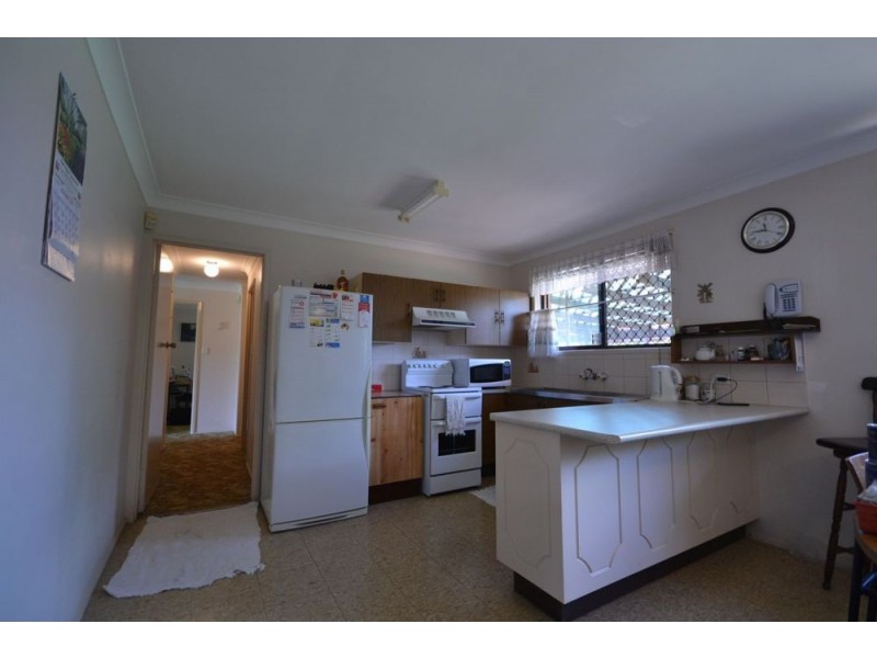 14 Beryl Street, Wilsonton QLD 4350