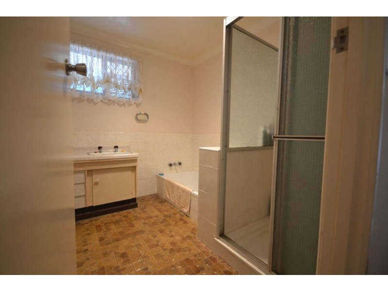 14 Beryl Street, Wilsonton QLD 4350