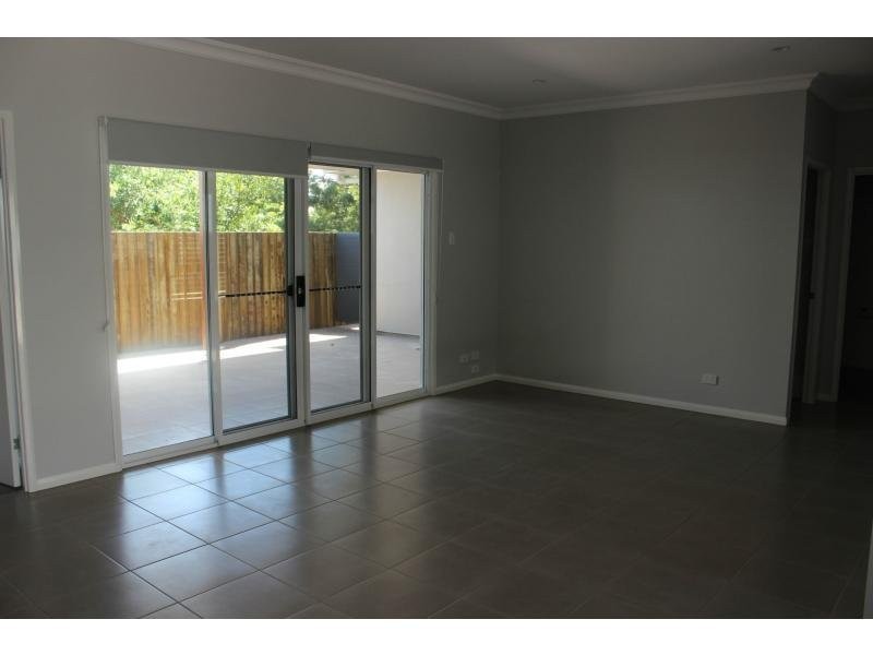 2/79 South Street, Rangeville QLD 4350