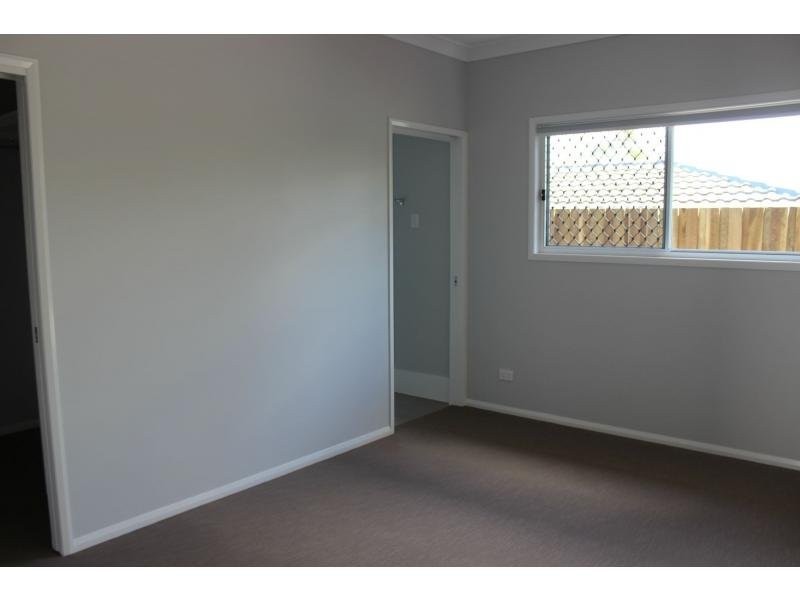2/79 South Street, Rangeville QLD 4350