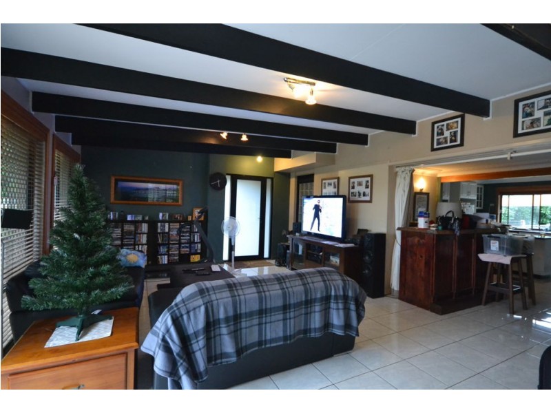 25 Catto Street, Centenary Heights QLD 4350