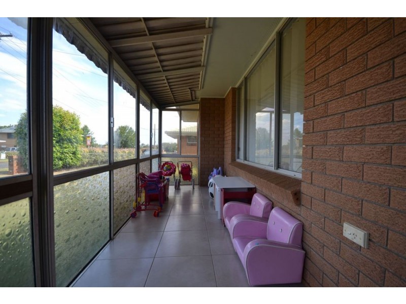 19 Sampson Street, Wilsonton QLD 4350