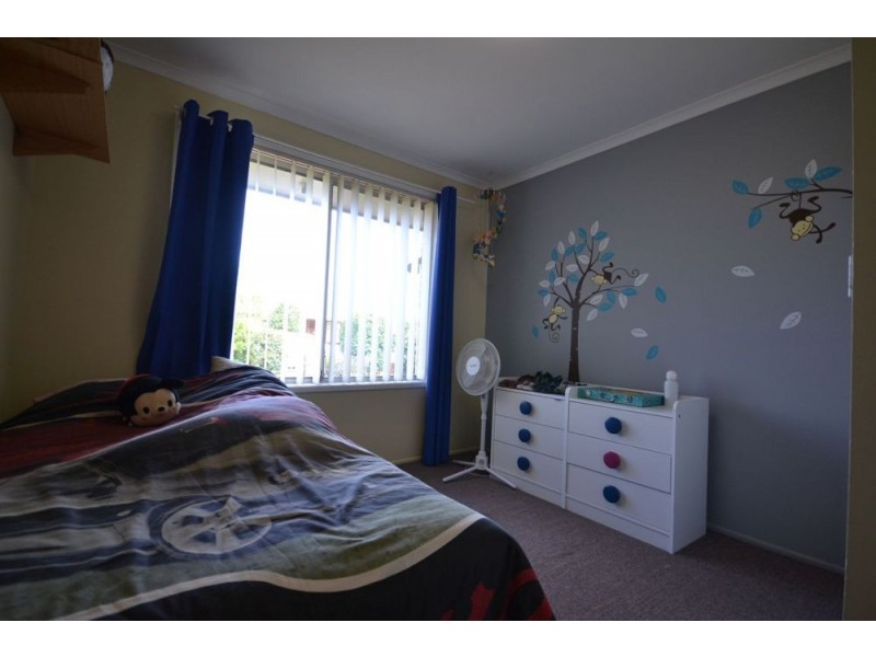 19 Sampson Street, Wilsonton QLD 4350