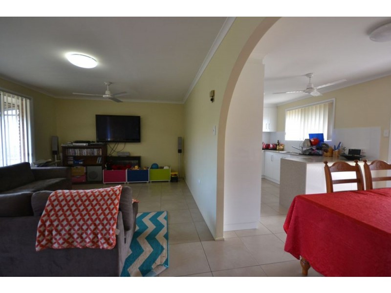 19 Sampson Street, Wilsonton QLD 4350