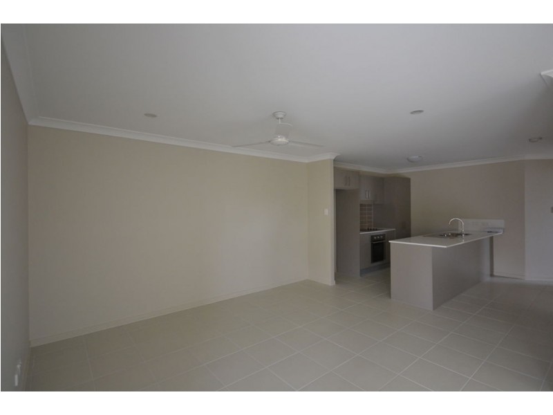 Unit 1/5 Cardamon Crescent, Glenvale QLD 4350