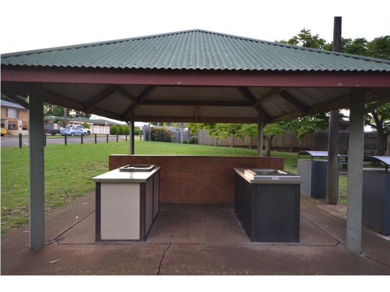 25 Catto Street, Centenary Heights QLD 4350