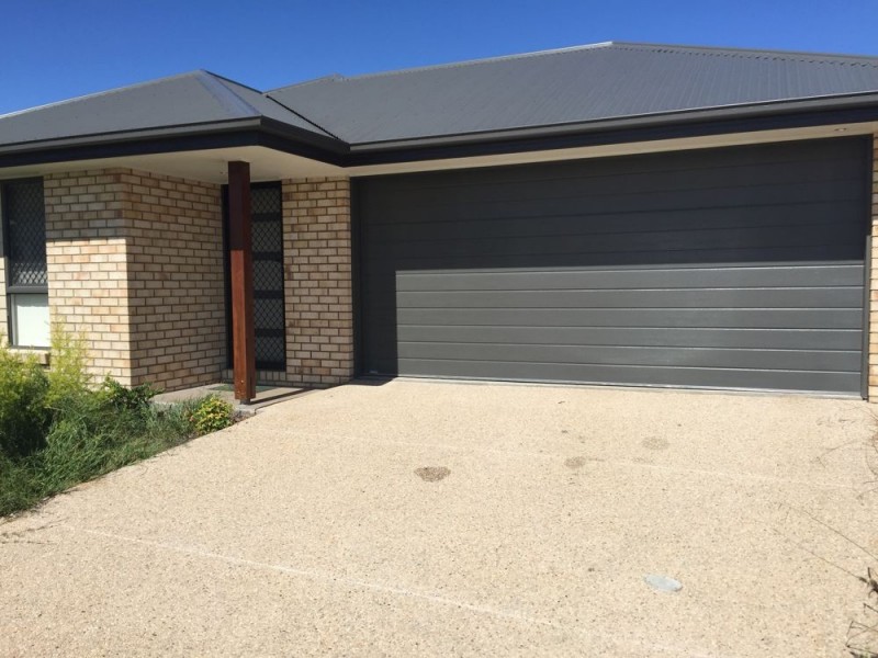 4 Barron Lane, Glenvale QLD 4350