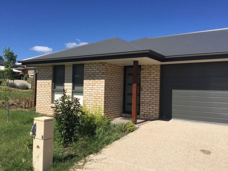 4 Barron Lane, Glenvale QLD 4350