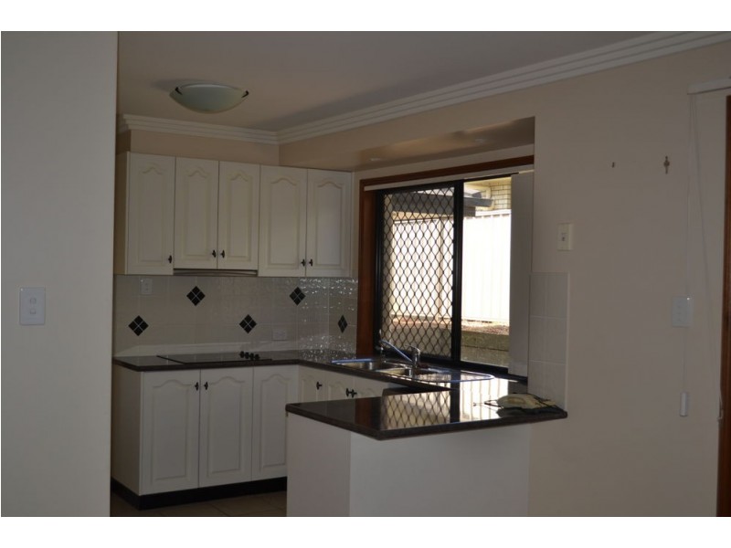 25 Willowburn Drive, Rockville QLD 4350