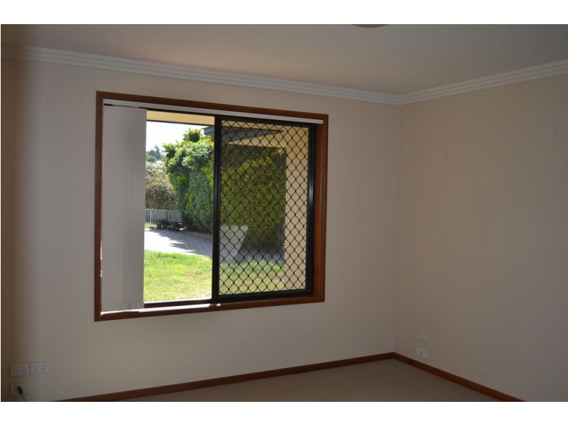 25 Willowburn Drive, Rockville QLD 4350