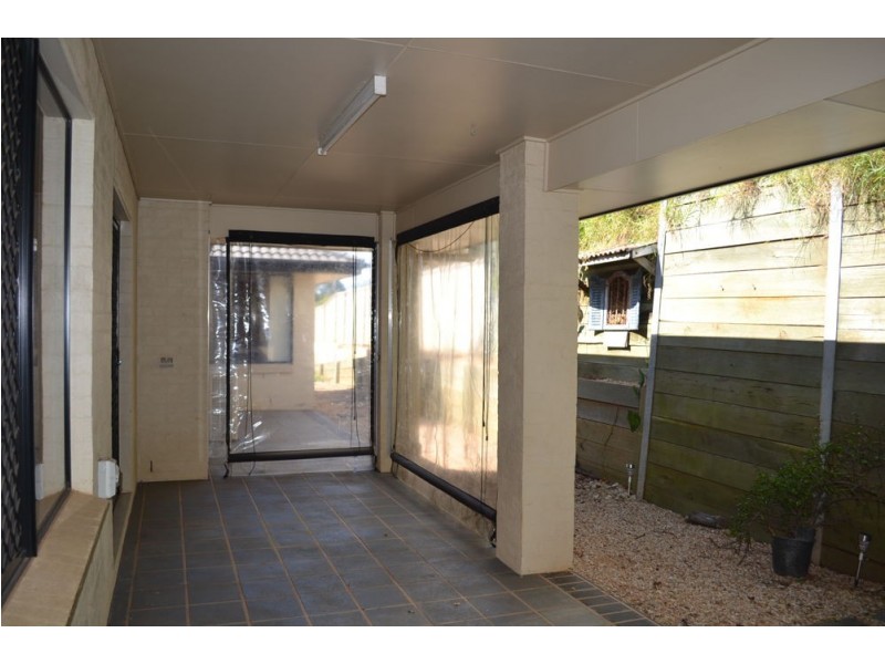 25 Willowburn Drive, Rockville QLD 4350