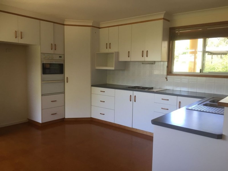 97 Greenwattle Street, Cranley QLD 4350