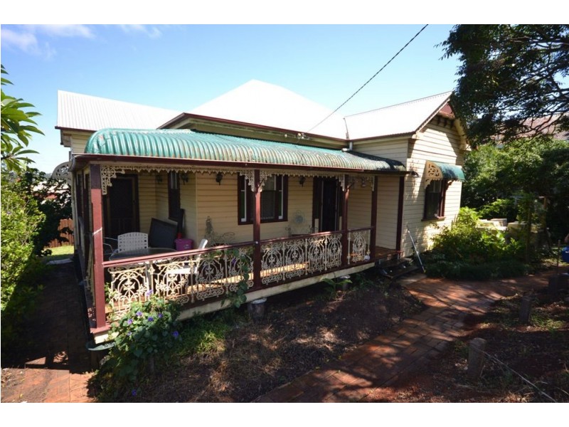 75A Ruthven Street, Harlaxton QLD 4350
