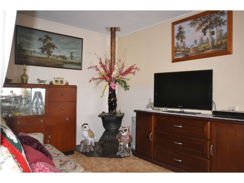 23 Werth Street, Oakey QLD 4401