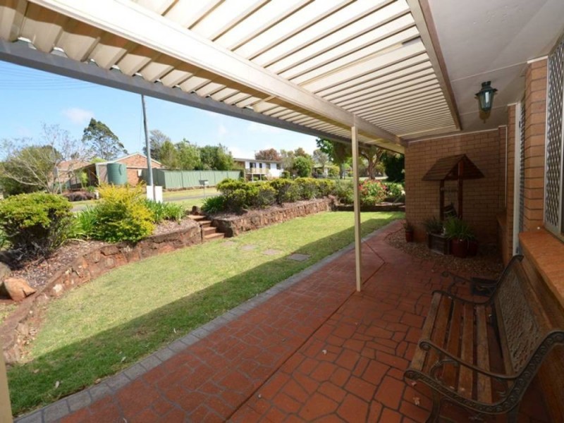 16 Port Street, Wilsonton QLD 4350