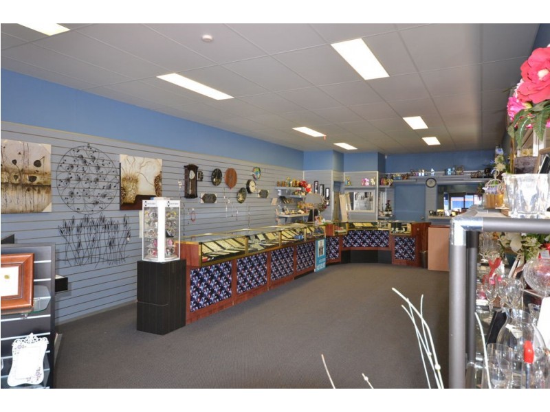 99 Campbell Street, Oakey QLD 4401