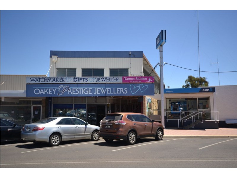 99 Campbell Street, Oakey QLD 4401