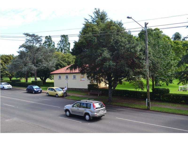 214 Herries Street, Toowoomba QLD 4350