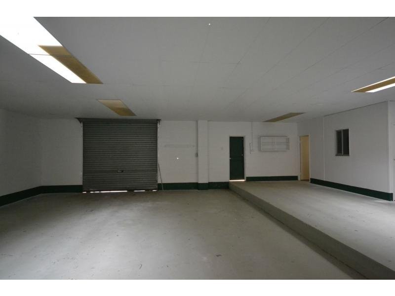 Unit 2/2 Stradbroke Street, Rockville QLD 4350