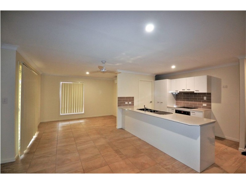 31 Andersson Court, Highfields QLD 4352