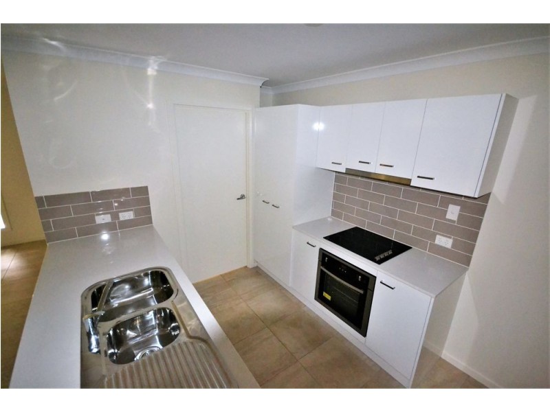 31 Andersson Court, Highfields QLD 4352