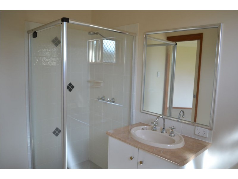 25 WILLOWBURN DRIVE, Rockville QLD 4350