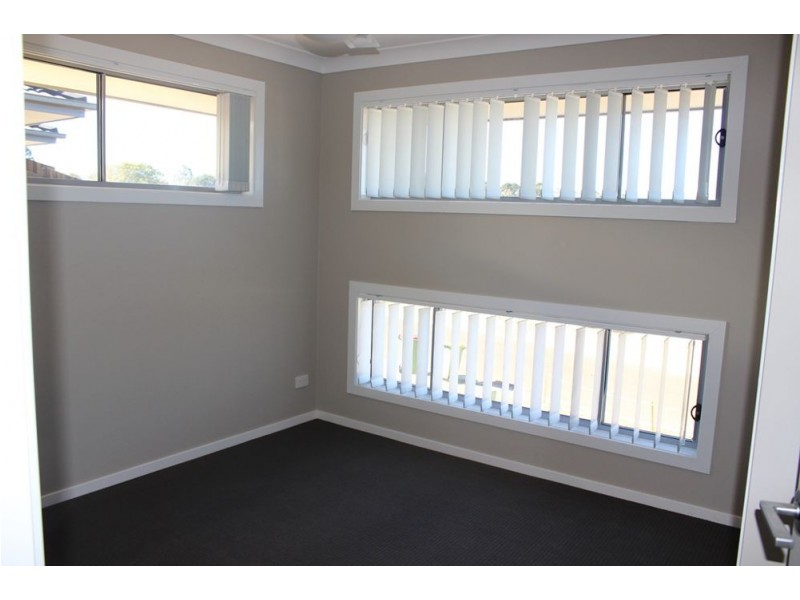 Unit 2/22 Alpine Court, Cranley QLD 4350