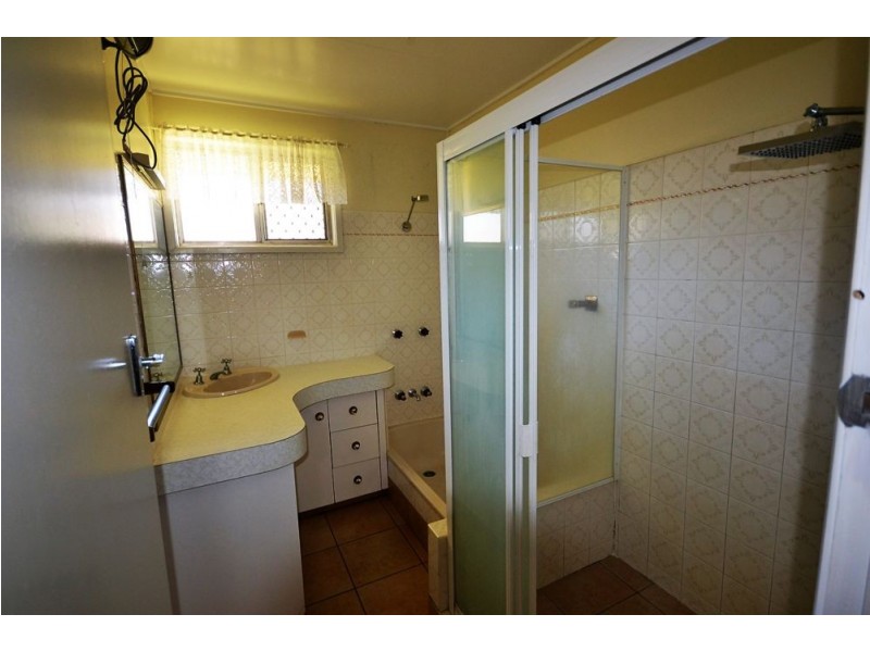 56 High Street, Rangeville QLD 4350