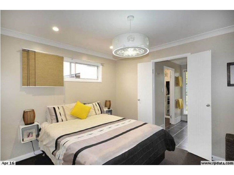 9 Newmarket Street, Newtown QLD 4350
