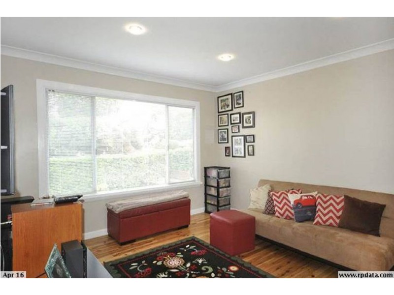 9 Newmarket Street, Newtown QLD 4350