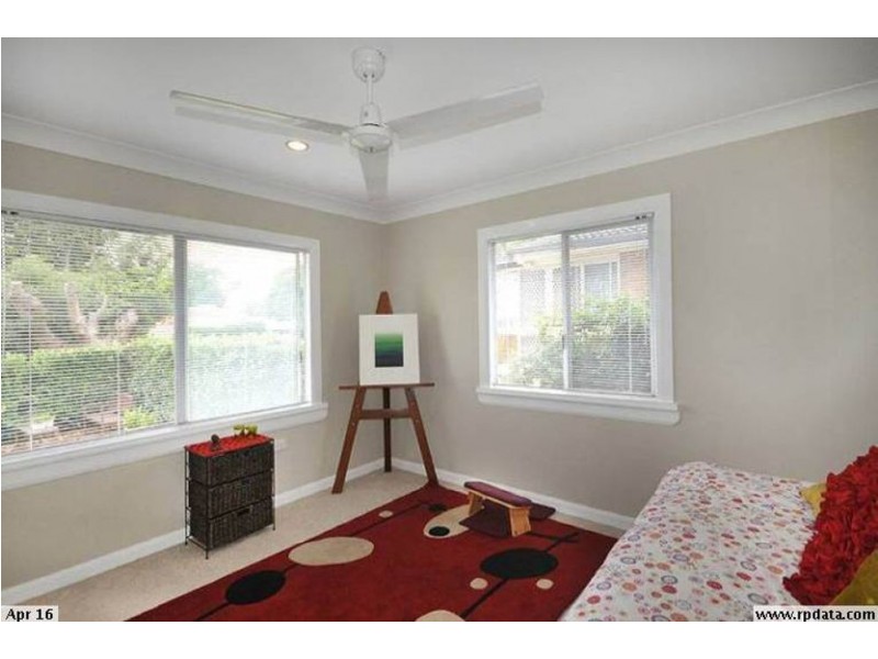 9 Newmarket Street, Newtown QLD 4350
