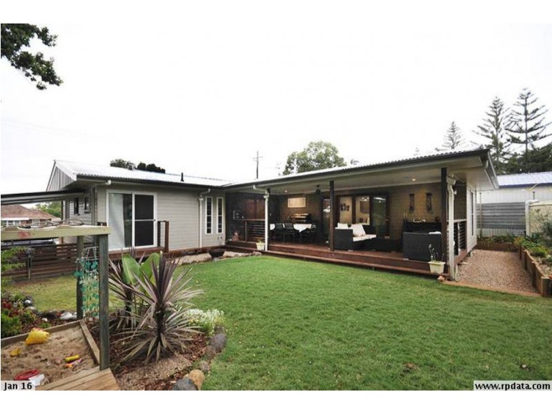 9 Newmarket Street, Newtown QLD 4350