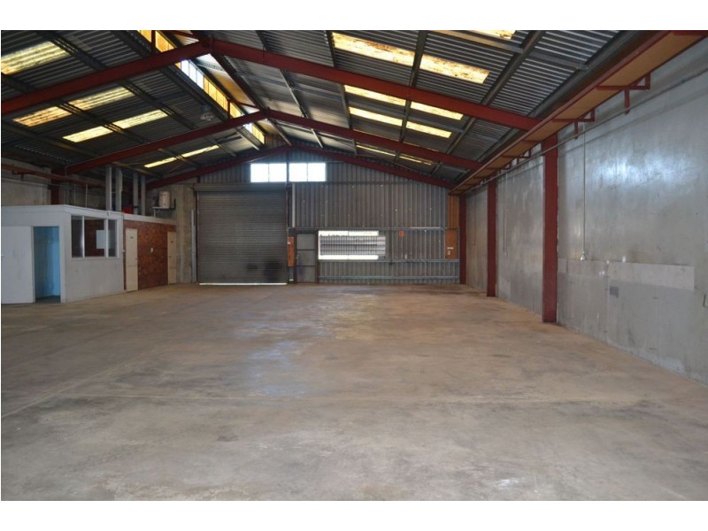 8 Goggs Street, Toowoomba QLD 4350