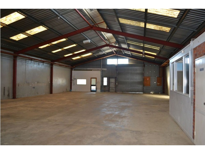 8 Goggs Street, Toowoomba QLD 4350