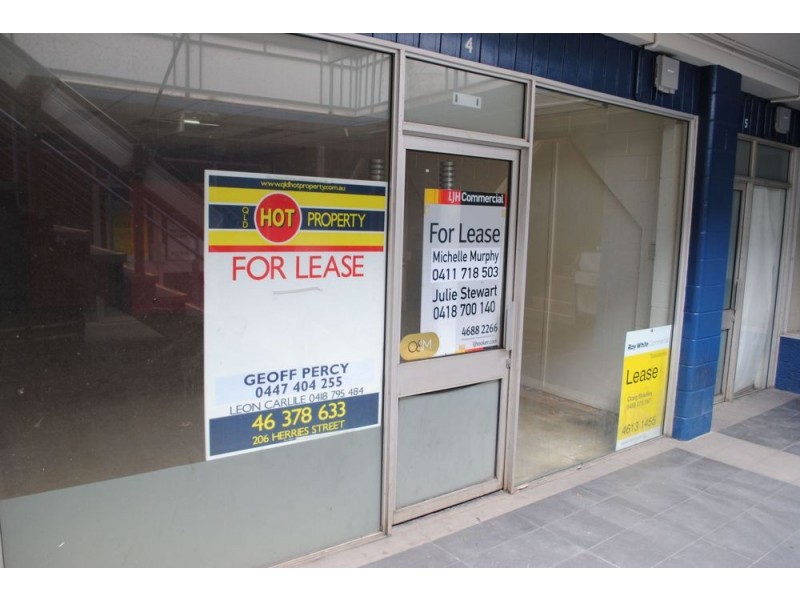Shop 4/12 Russell Street, Toowoomba City QLD 4350