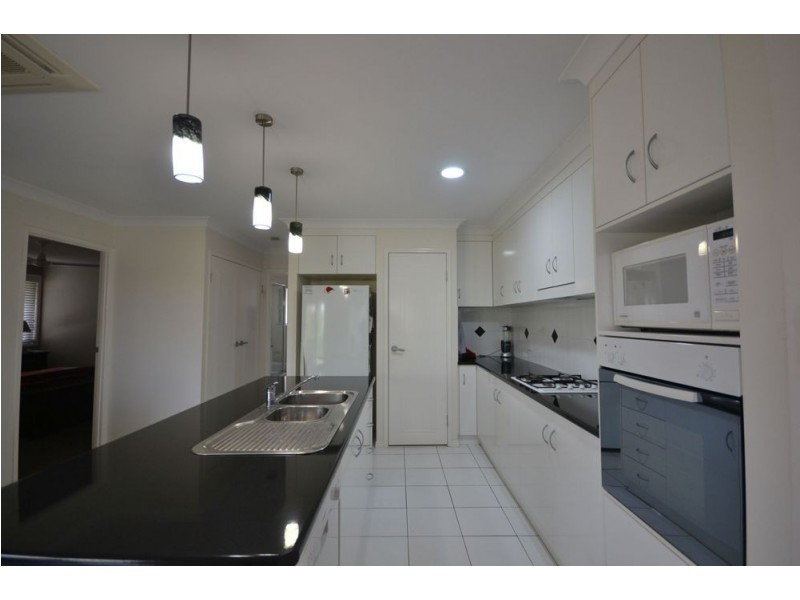 14 Charnley Street, Kearneys Spring QLD 4350