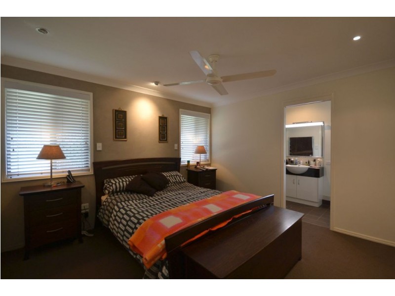 14 Charnley Street, Kearneys Spring QLD 4350